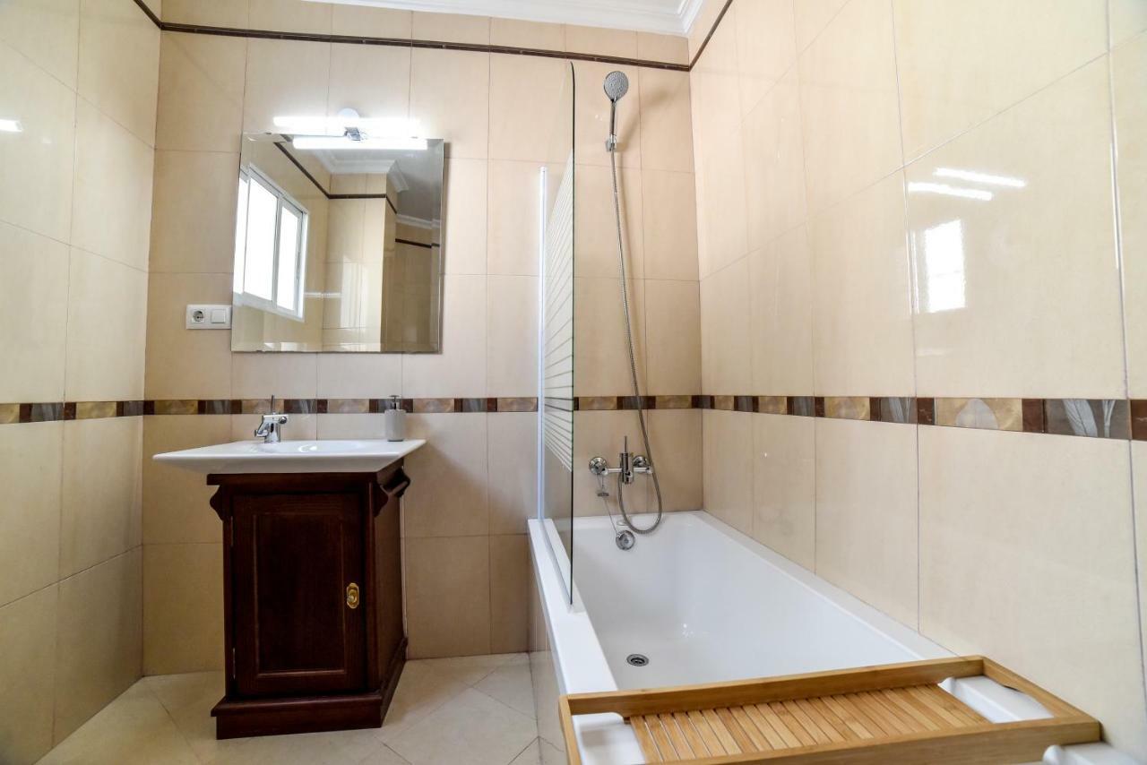 Appartement Alohamundi San Leandro à Séville Extérieur photo
